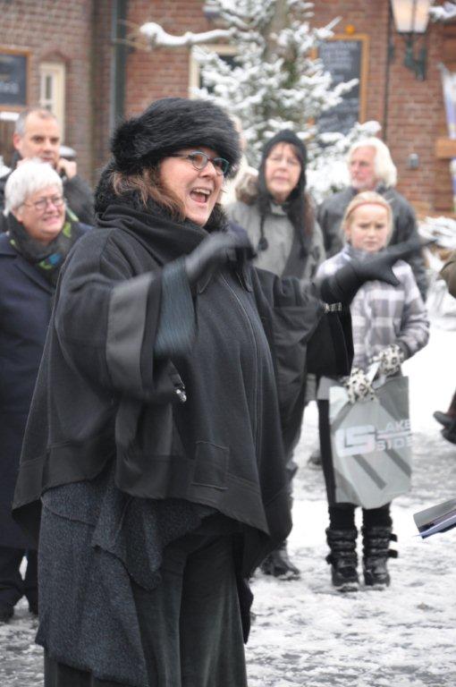 2010 kerst dirigent wilma in de sneeuw